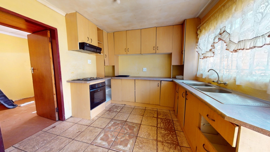 To Let 3 Bedroom Property for Rent in Ikageng North West